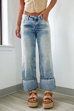 Load image into Gallery viewer, Myosotis High Rise Button Zip Washed Jeans