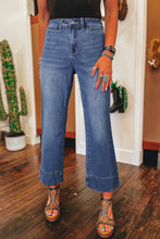 Load image into Gallery viewer, Ashleigh Blue Mineral Wash High Waist Crop Jeans
