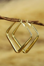 Load image into Gallery viewer, Gold Chunky Square Dangle Hoop Earrings
