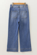 Load image into Gallery viewer, Ashleigh Blue Mineral Wash High Waist Crop Jeans
